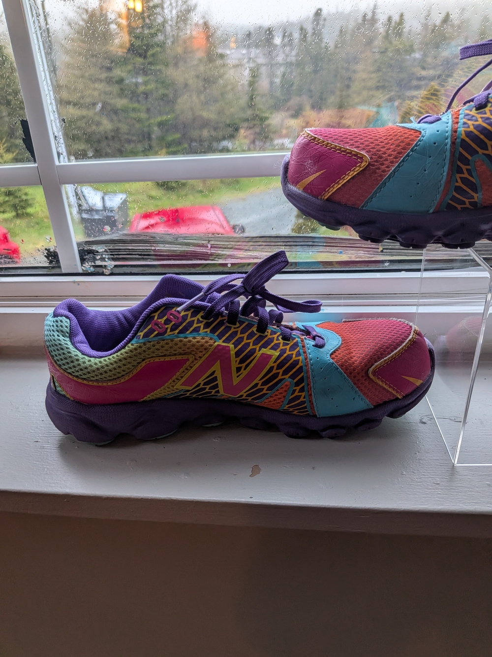 New Balance Kids Purple Pink Blue Multicolor Athletic Sneakers Size 4